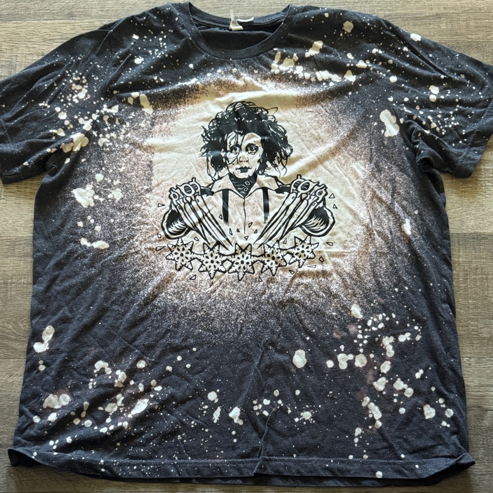 Graphic Bleached Black Men's T-Shirt with Artistic Center Print